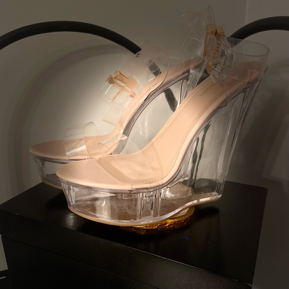 *See What I Want Wedges Fashion Nova Size 8.5US